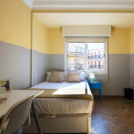 Image 1 - Calle de Cartagena, 53, 28028 Madrid, Spain - Room for rent