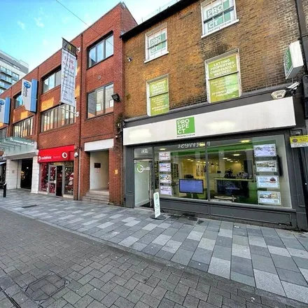 Rent this 1 bed apartment on Marks & Spencer in 60 High Street, Maidenhead