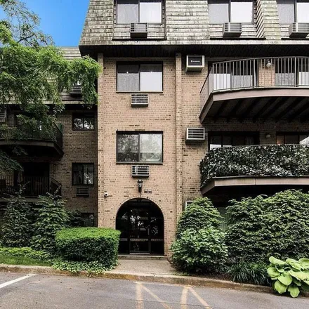 Rent this 3 bed apartment on 4 in 506 Central Park Avenue, Village of Scarsdale