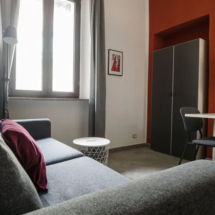 Image 9 - Via San Donato 27b, 10144 Turin TO, Italy - Apartment for rent