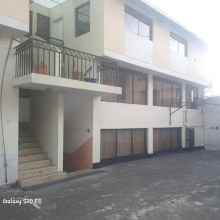 Buy this 15 bed house on Macuma in 170170, Quito