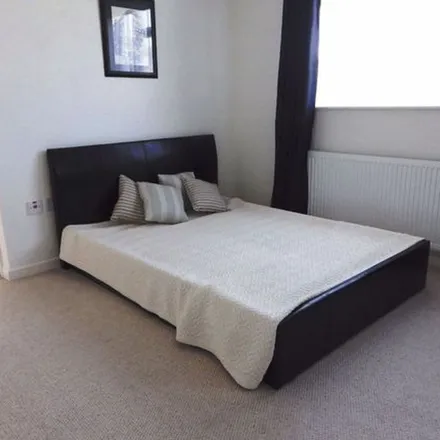 Rent this 5 bed duplex on Rose Way in Siddington, GL7 1PS