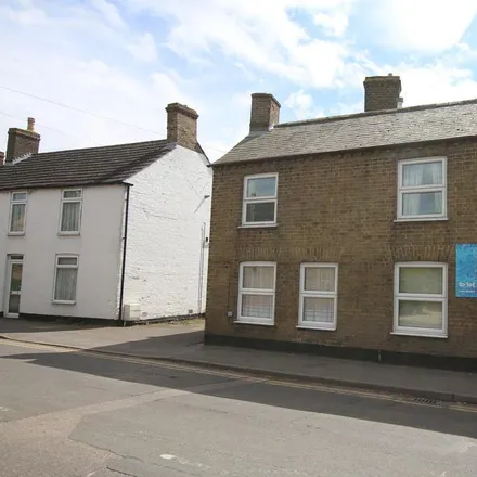 Rent this 2 bed townhouse on New Road in Chatteris, PE16 6BU