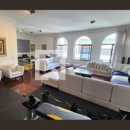 Rent this 5 bed apartment on Rua Governador Pedro de Toledo in Boqueirão, Santos - SP