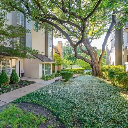 Buy this 3 bed townhouse on 3314 Hawthorne Avenue in Dallas, TX 75219