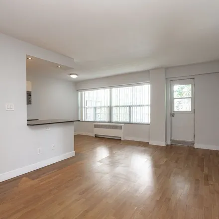 Image 4 - 99 Tyndall Avenue, Old Toronto, ON M6K 2E2, Canada - Apartment for rent