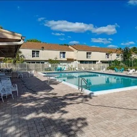Buy this 3 bed townhouse on unnamed road in Plantation, FL 33324