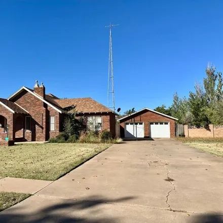 Buy this 3 bed house on 359 North Armstrong Avenue in Tulia, TX 79088