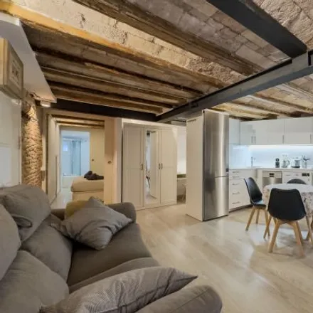 Rent this 2 bed apartment on Carrer de Murillo in 18, 08001 Barcelona