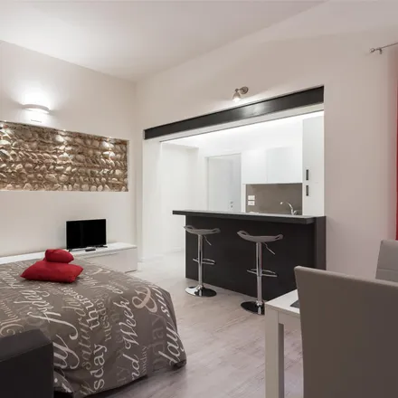 Image 4 - Via San Francesco, 9, 37129 Verona VR, Italy - Apartment for rent