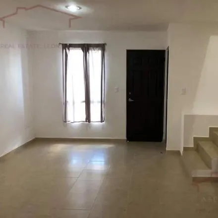 Rent this 2 bed house on Bosque Endrino in El Dorado, 37590 León