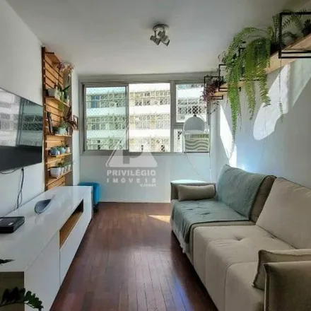 Buy this 2 bed apartment on Rua Machado de Assis 26 in Flamengo, Rio de Janeiro - RJ