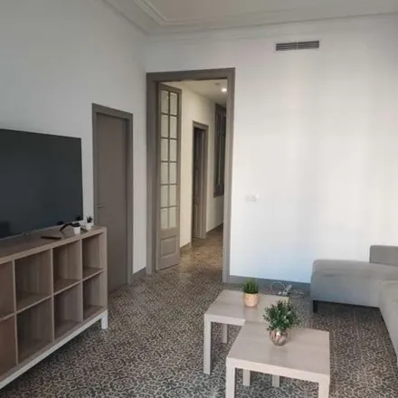 Image 2 - Carrer del Comte Borrell, 116, 08001 Barcelona, Spain - Apartment for rent