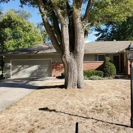 Buy this 4 bed house on 6621 El Monte Street in Prairie Village, KS 66208