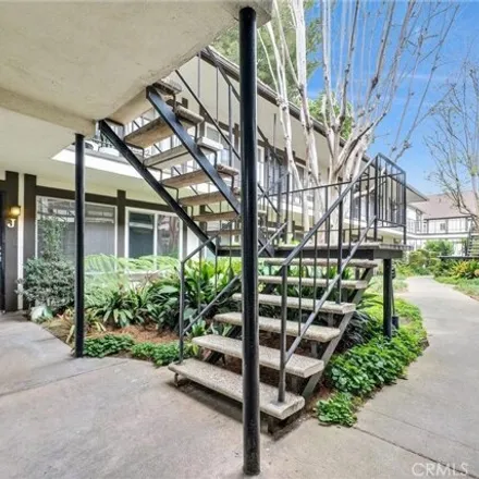 Image 5 - 13721 Newport Avenue, Tustin, CA 92780, USA - Condo for sale