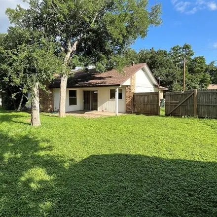 Image 3 - 377 Golden Oaks Drive, Georgetown, TX 78628, USA - House for sale