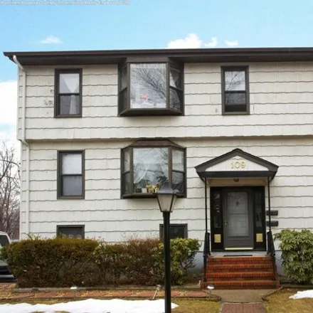 Image 1 - 168 Railroad Avenue, Northvale, Bergen County, NJ 07647, USA - House for rent