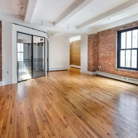 Rent this 3 bed apartment on 17 Vestry Street in New York, NY 10013