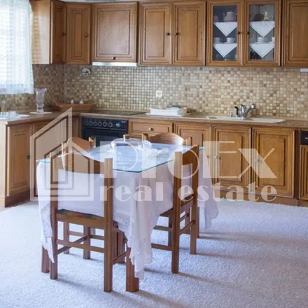 Rent this 3 bed apartment on Ευεργέτου Γιαβάση 7 in Municipality of Agia Paraskevi, Greece