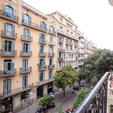 Image 9 - Carrer d'Enric Granados, 139, 08008 Barcelona, Spain - Apartment for rent