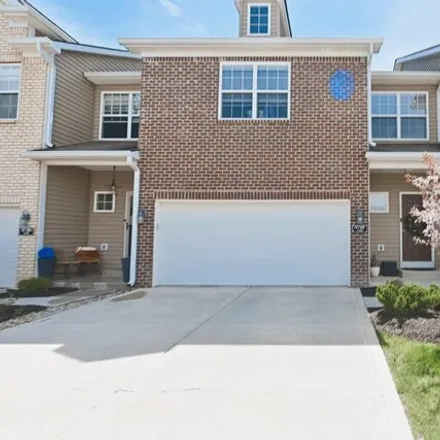 Image 2 - 9749 Thorne Cliff Way Unit 101, Fishers, Indiana, 46037 - House for sale