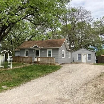 Buy this 2 bed house on 178 West Spruce Street in Mound City, KS 66056