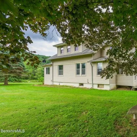 Image 8 - 357 State Road, Great Barrington, MA 01230, USA - House for sale