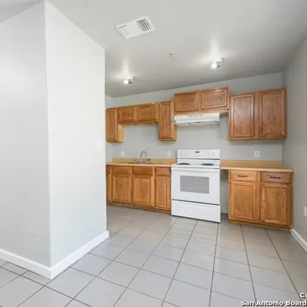 Image 5 - 507 Oregon Street, San Antonio, TX 78211, USA - Duplex for rent
