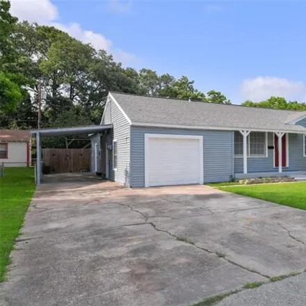 Buy this 3 bed house on 2322 Scott Street in La Marque, TX 77568