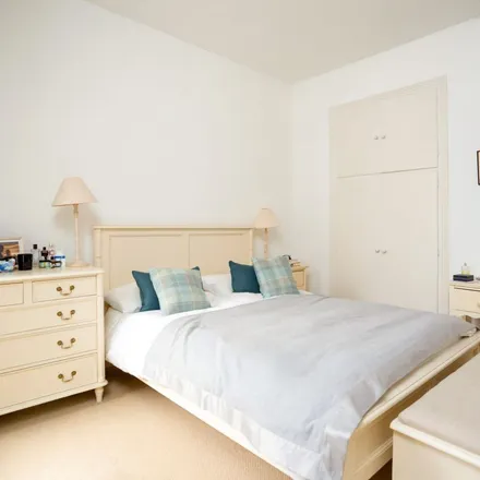 Image 7 - 4 Wilby Mews, London, W11 3NW, United Kingdom - Apartment for rent