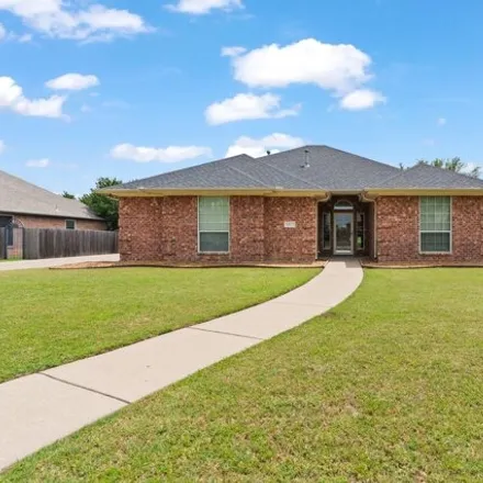 Buy this 3 bed house on 1617 Spencer Lane in Cleburne, TX 76033