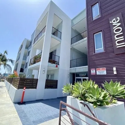 Rent this 3 bed condo on 13331 Beach Avenue in Los Angeles, CA 90292