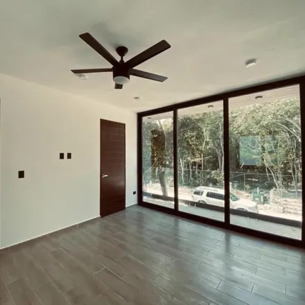 Buy this studio house on MEX 307 in Smz 22, 77500 Cancún