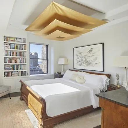 Image 6 - 301 West 72nd Street, New York, NY 10023, USA - Apartment for sale