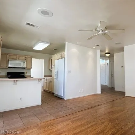 Image 3 - 7500 Wandering St, Las Vegas, Nevada, 89131 - House for rent