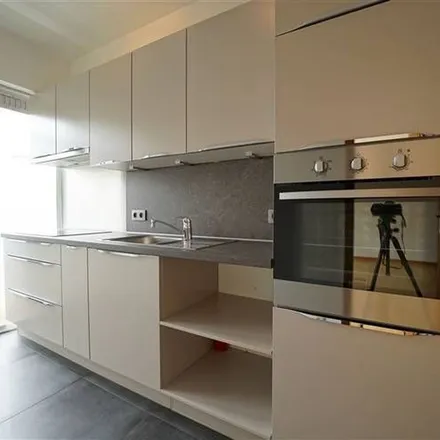 Rent this 2 bed apartment on Avenue des Fossés 9C;9D;9E in 4500 Huy, Belgium
