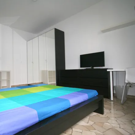 Rent this 3 bed room on Miracoli a Milano in Via Enrico Stendhal, 20144 Milan MI