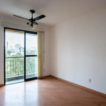 Rent this 2 bed apartment on Rua Gomes Cardim 657 in Brás, São Paulo - SP