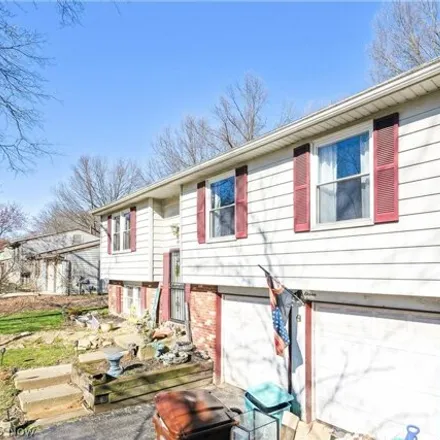 Image 3 - 669 Heatherwood Drive Southeast, Howland Center, Howland Township, OH 44484, USA - House for sale