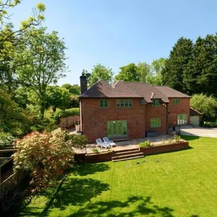 Buy this 5 bed house on Little Knowl Hill in Basingstoke and Deane, RG19 8BJ