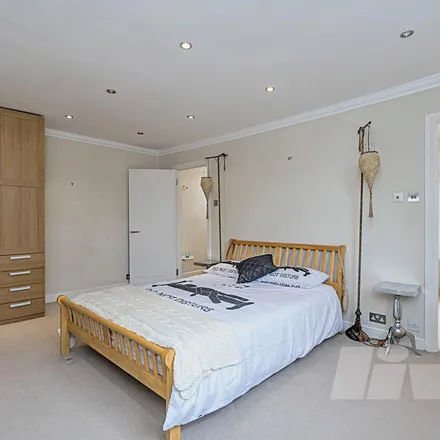 Image 7 - 133 Hamilton Terrace, London, NW8 9QS, United Kingdom - Apartment for rent