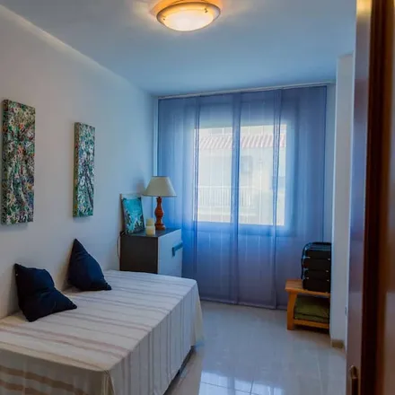 Rent this 3 bed apartment on 12580 Benicarló