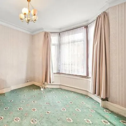 Image 2 - 131 Seaford Road, London, W13 9HS, United Kingdom - Townhouse for sale