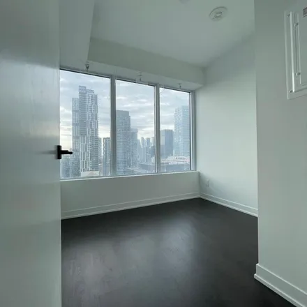 Image 4 - Toronto Metropolitan University, Eaton Centre level 2, Old Toronto, ON M5B 2L9, Canada - Apartment for rent