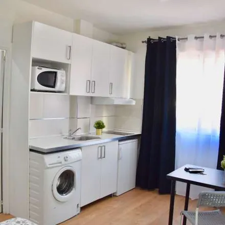 Rent this 1 bed apartment on Madrid in Sprint, Calle de Alberto Aguilera