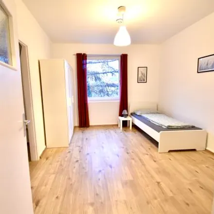 Rent this 2 bed apartment on Klosterstraße 30 in 45127 Essen, Germany