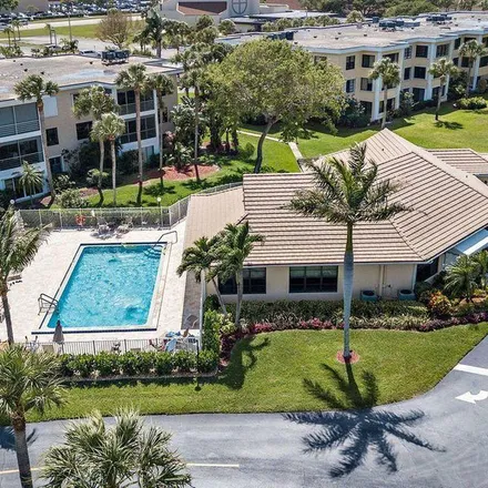 Rent this 3 bed apartment on Ocean Parks Condominium in Jupiter, FL 33477