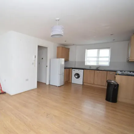 Image 2 - Brompton Road, Leicester, LE5 1PQ, United Kingdom - Apartment for sale