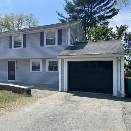 Rent this 3 bed townhouse on 60 Whitewood Cir Unit 1 in Norwood, Massachusetts