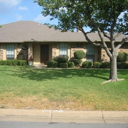 Image 2 - 4914 Ledgestone Drive, Fort Worth, TX 76132, USA - Duplex for rent